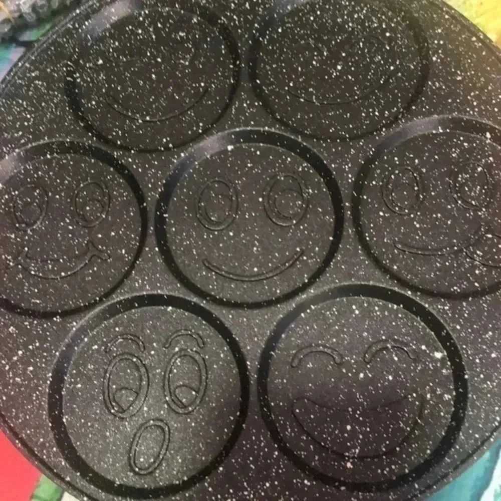 Pancake stove top pan emoji’s‎